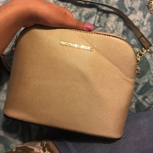 Michael Kors Cindy Crossbody